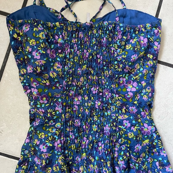 Blue flower top - Picture 2 of 2